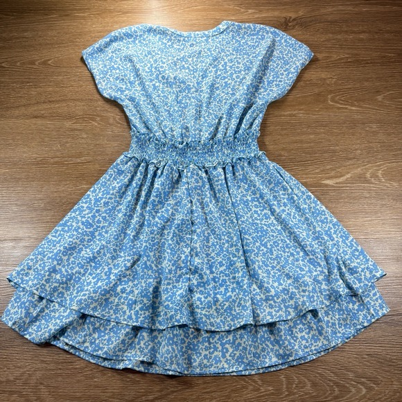 Sienna Sky Dress Small Blue Floral Print Short Sleeve Smocked Waist Layered Hem - Picture 7 of 7